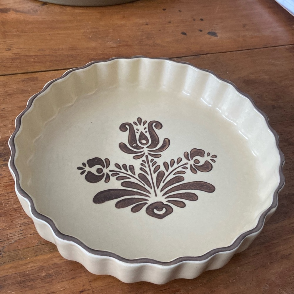 Vintage Pfaltzgraff Ceramic Quice/Tart Dish